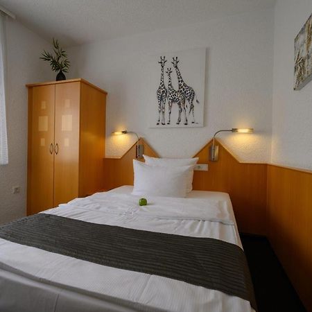 Hotel Heymann Kaiserslautern Bagian luar foto