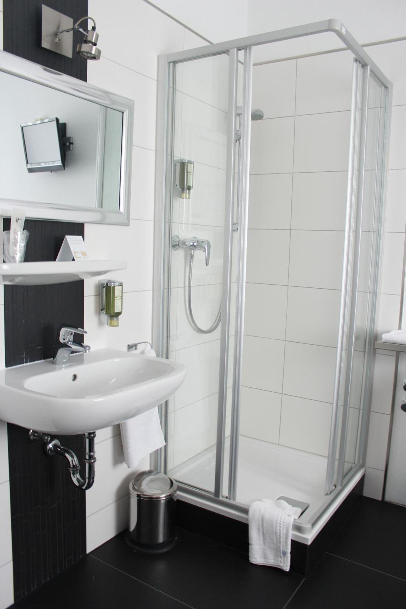 Hotel Heymann Kaiserslautern Bagian luar foto