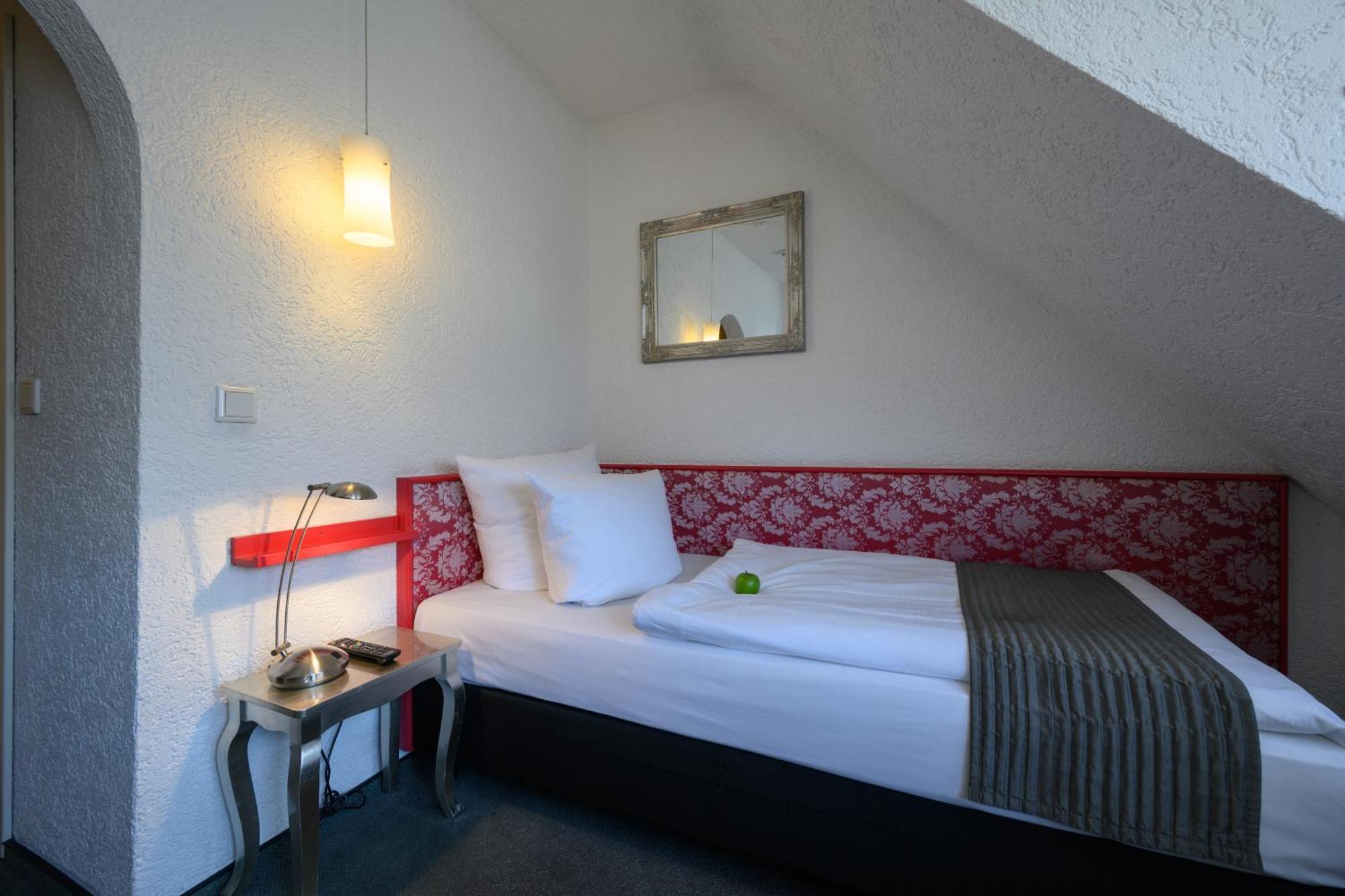 Hotel Heymann Kaiserslautern Bagian luar foto