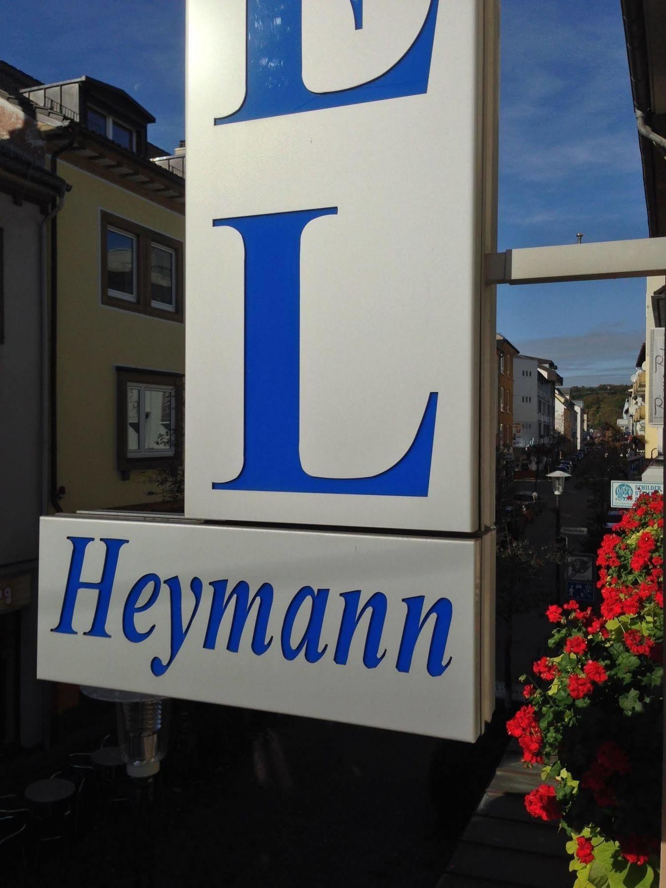 Hotel Heymann Kaiserslautern Bagian luar foto