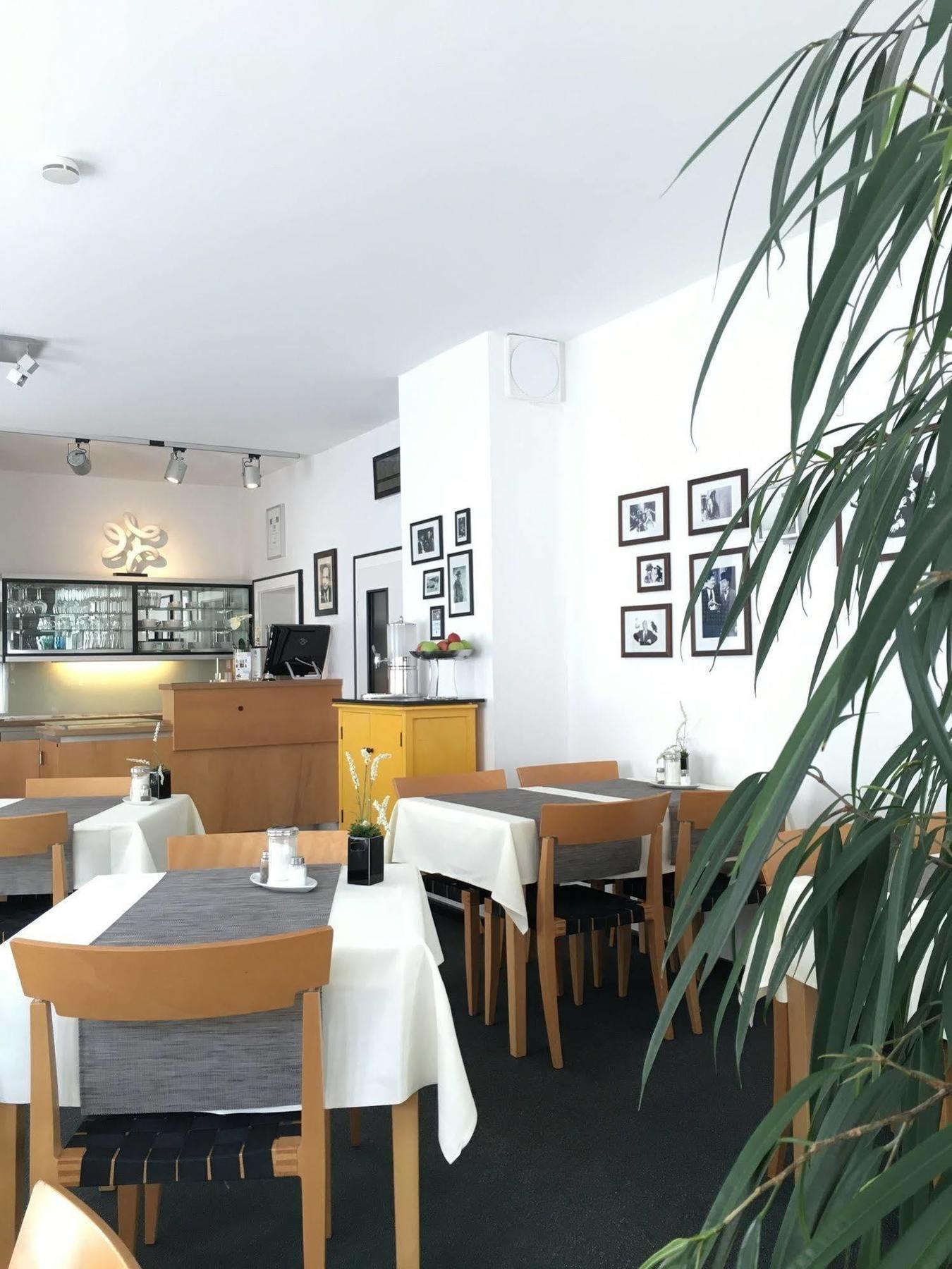 Hotel Heymann Kaiserslautern Bagian luar foto