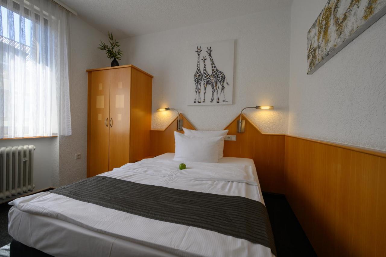 Hotel Heymann Kaiserslautern Bagian luar foto